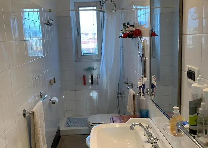 Pronto Soccorso Per Globetrotter Stanza Privata Con Bagno Condiviso E Vista Sulle Alpi