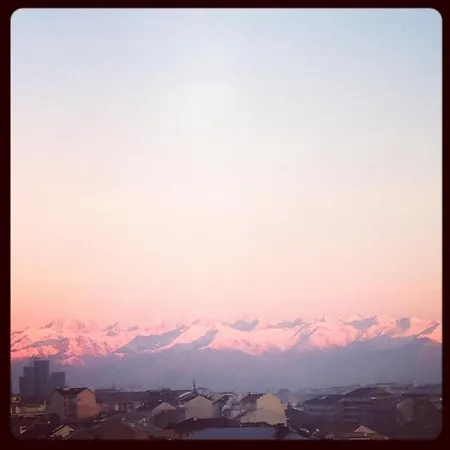 Pronto Soccorso Per Globetrotter Stanza Privata Con Bagno Condiviso E Vista Sulle Alpi * Турин